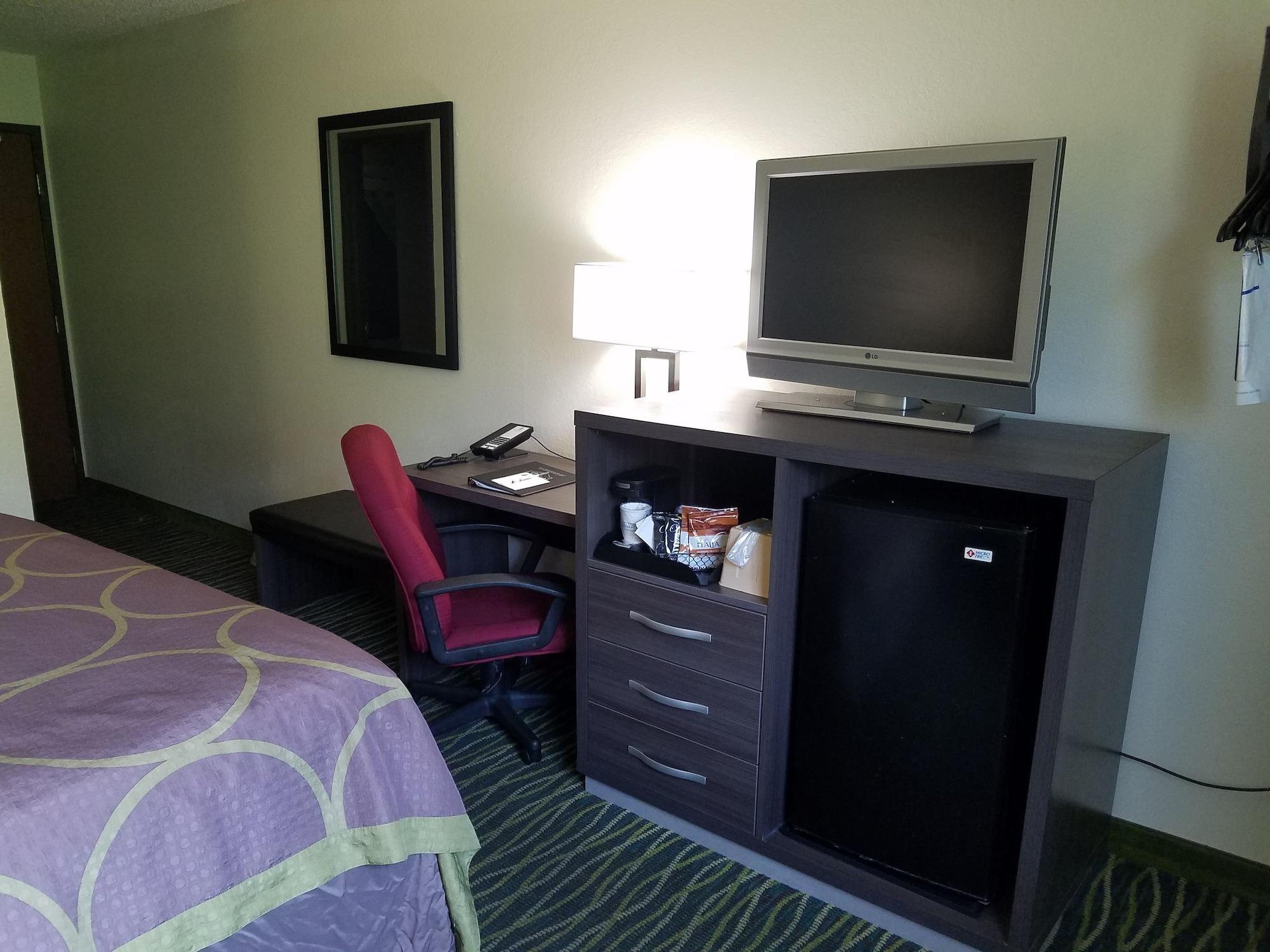 Super 8 By Wyndham Independence Kansas City Exterior foto